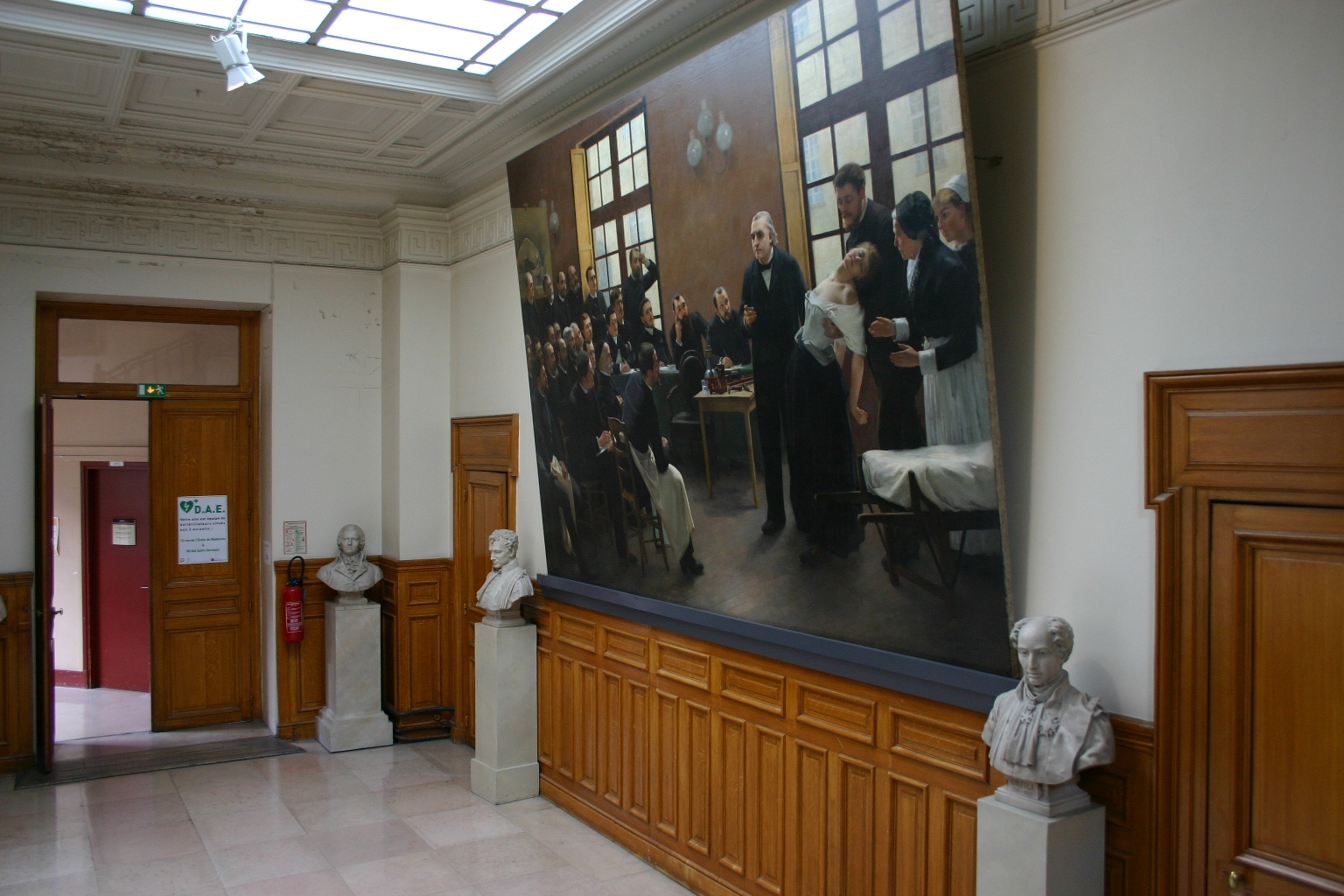 Un Leçon Clinique à la Salpêtrière by André Brouillet Université René Descartes, Paris - 00.JPG